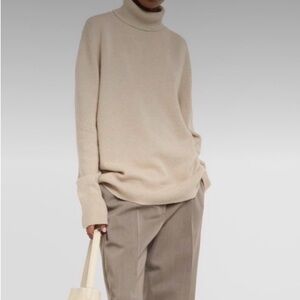 H&M | Cashmere Turtleneck Sweater
